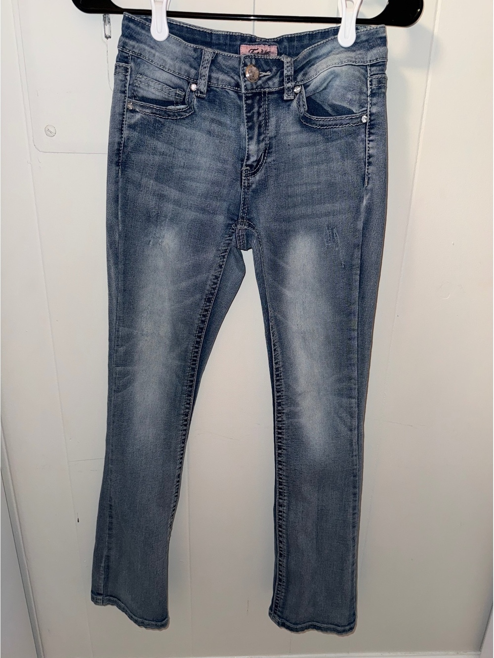 True Luck Women’s Blue Denim Jeans Size 5/6 with Embellished Back Pockets